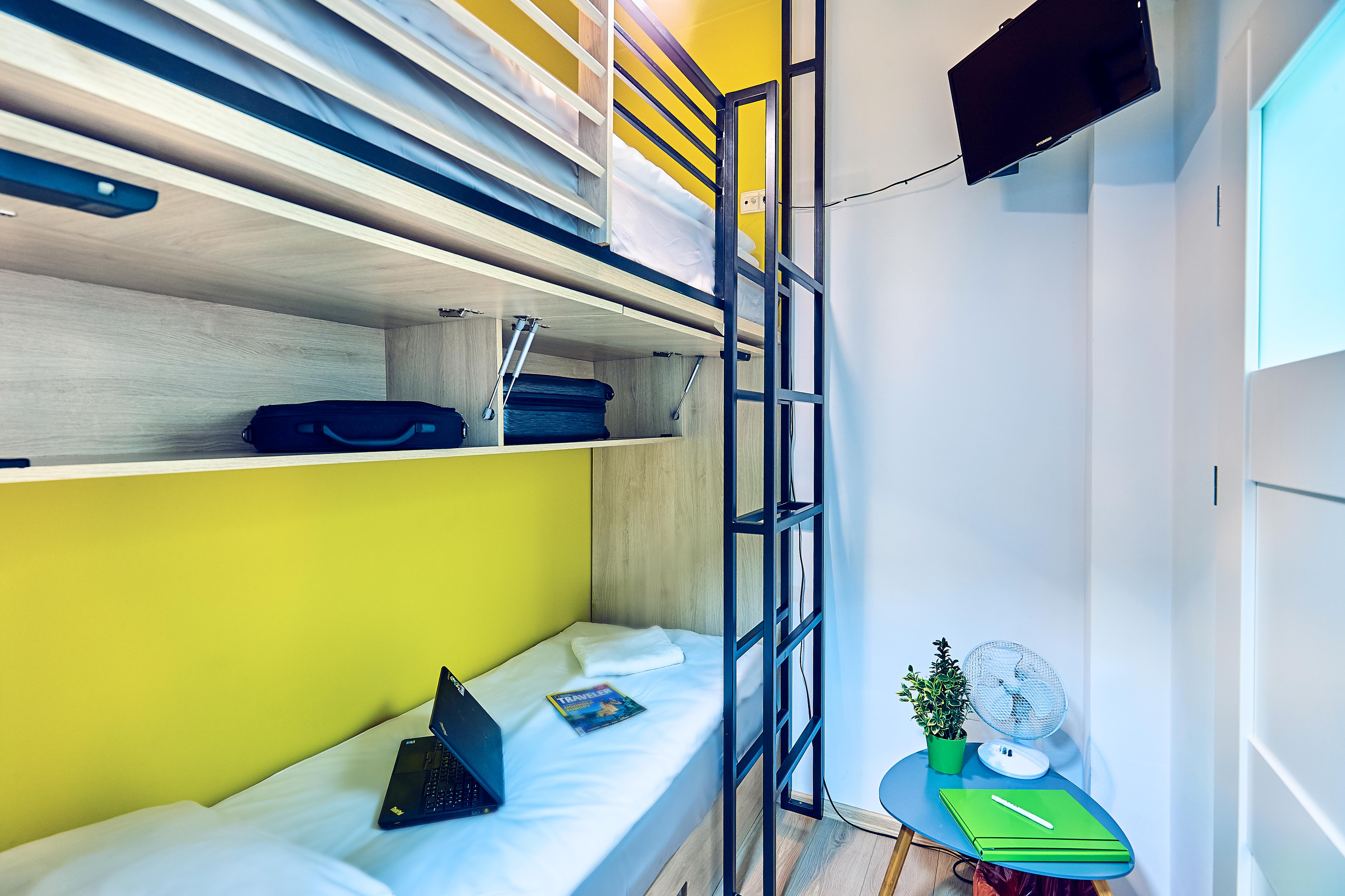 Draggo House Hostel Krakow Exterior photo