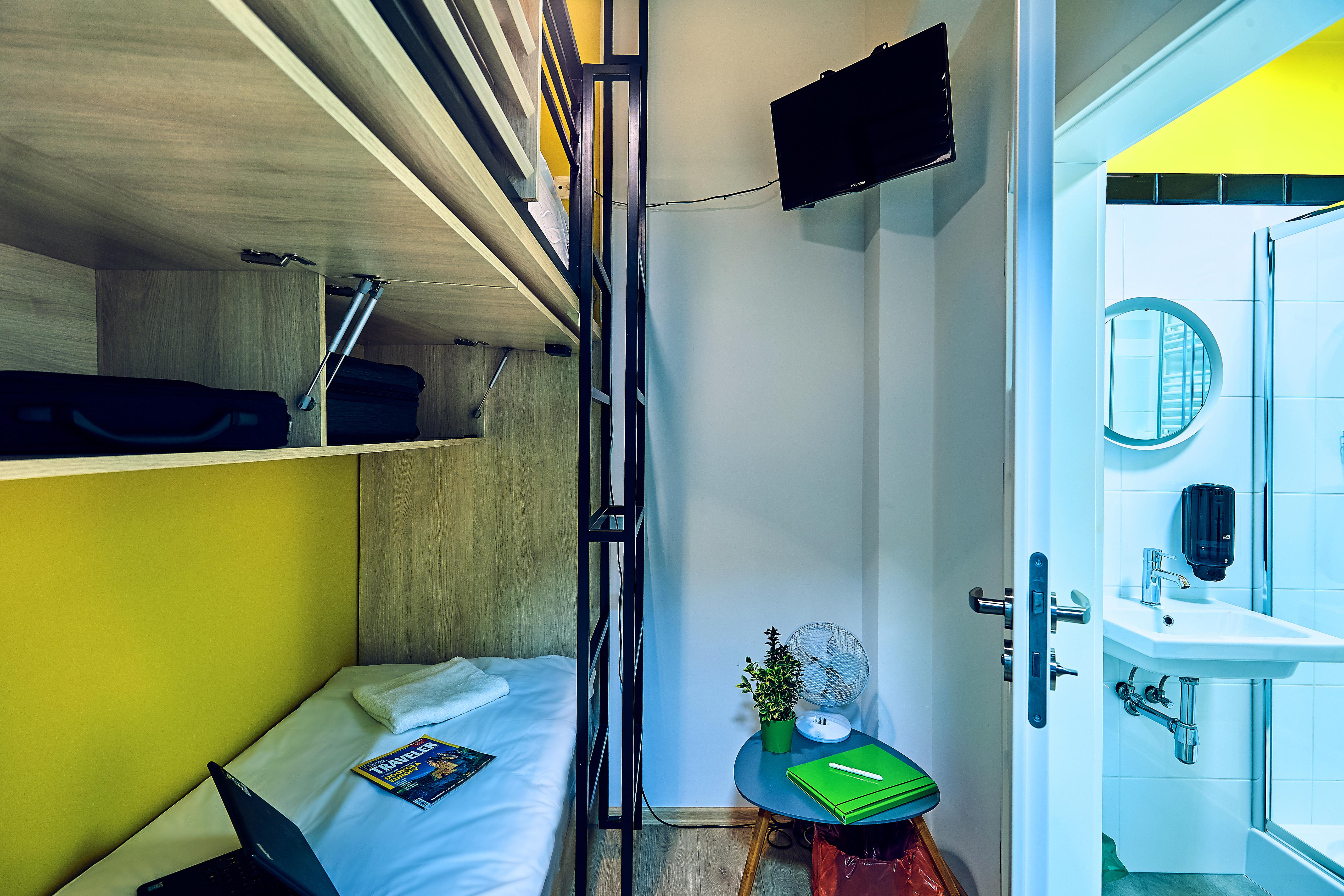 Draggo House Hostel Krakow Exterior photo